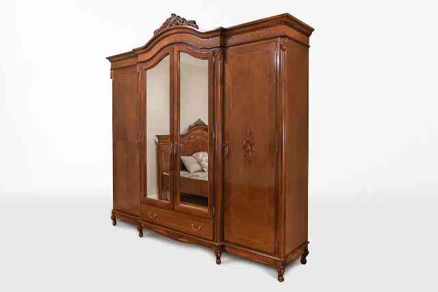 Ореховая румынская спальня Сиена Ореховая румынская спальня Сиена