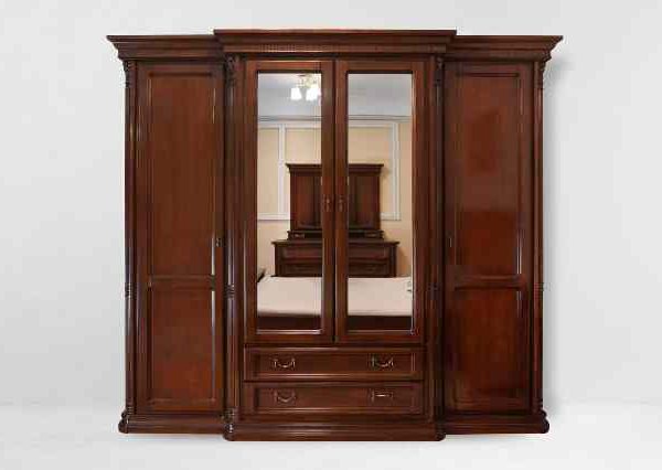 Деревянная румынская спальня София Нью