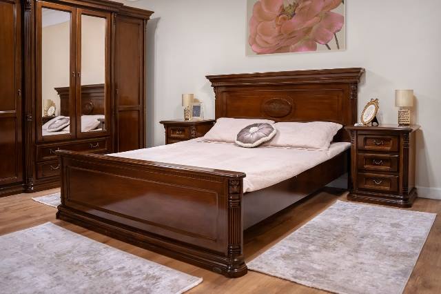 Деревянная румынская спальня София Нью