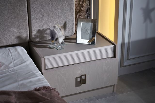 Серая современная спальня Лара Галакси Серая современная спальня Лара Галакси