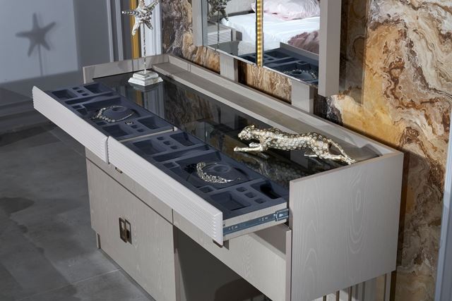 Серая современная спальня Лара Галакси Серая современная спальня Лара Галакси