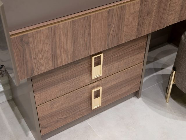 Коричневая спальня Лотос в стиле модерн Галакси