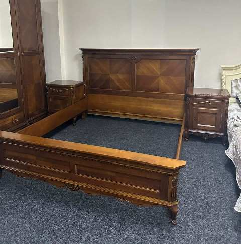 Румынская деревянная кровать Виктория Люкс