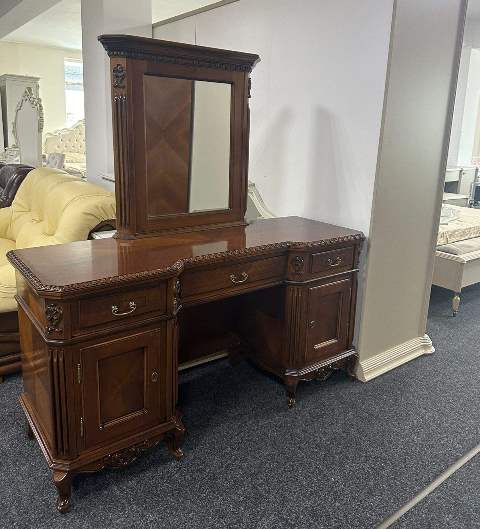 Ореховый туалетный столик Виктория Люкс, Румыния