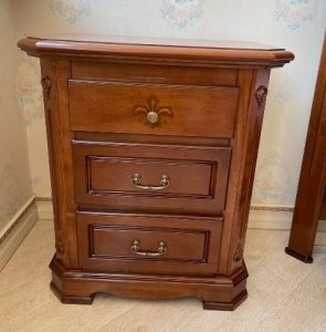 Тумбочка прикроватная Джино, Румыния