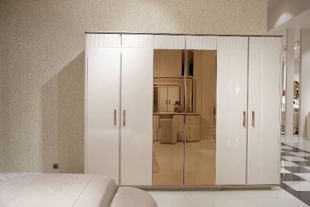 Белая мебель для спальни Рио с золотом, Dasell