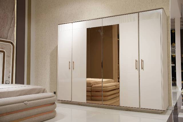 Белая мебель для спальни Рио с золотом, Dasell