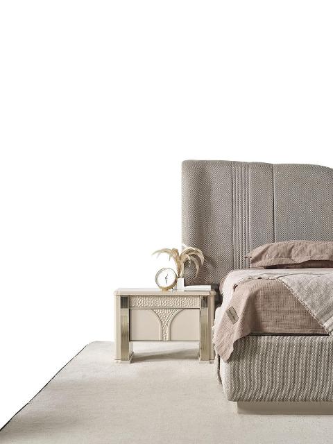 Кремовая спальня Глория в стиле модерн CELMO Кремовая спальня Глория в стиле модерн CELMO