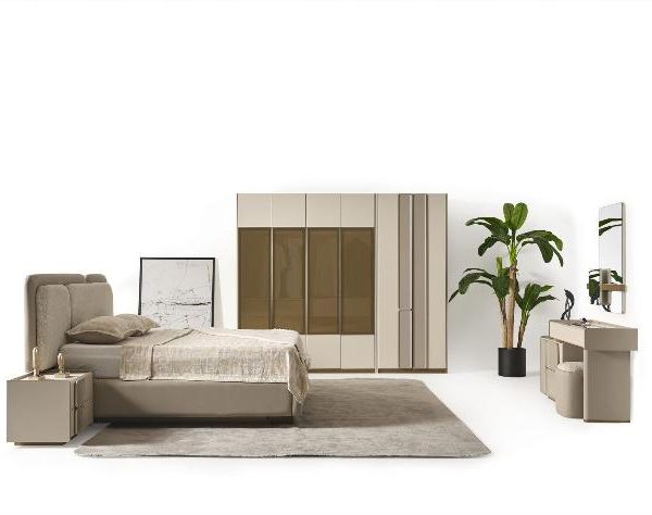 Бежевый спальный гарнитур Миранта, CELMO
