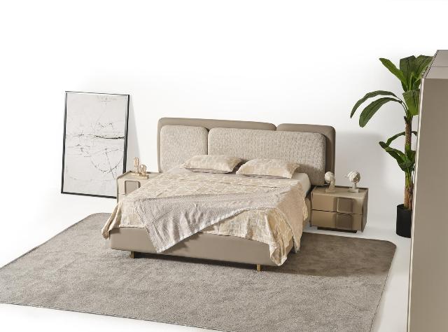 Бежевый спальный гарнитур Миранта, CELMO