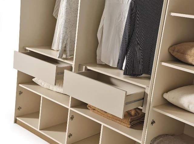 Бежевый спальный гарнитур Миранта, CELMO Бежевый спальный гарнитур Миранта, CELMO