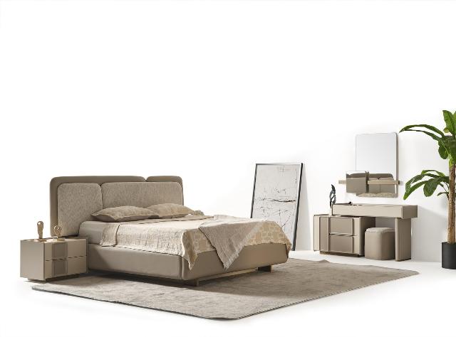 Бежевый спальный гарнитур Миранта, CELMO