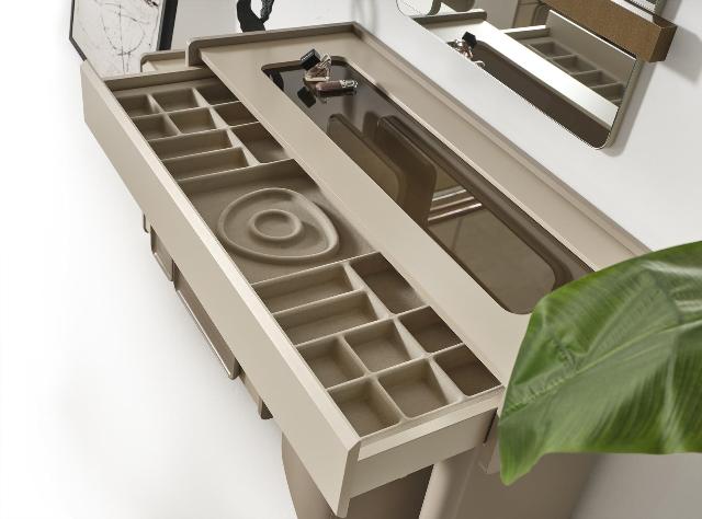 Бежевый спальный гарнитур Миранта, CELMO