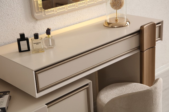 Турецкая спальня Флория в стиле модерн ROLL Турецкая спальня Флория в стиле модерн ROLL