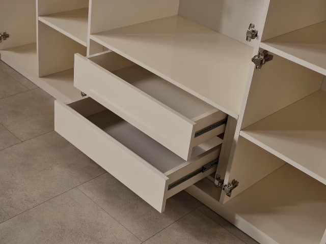 Белая спальня Gucci Гуччи с золотом, Green