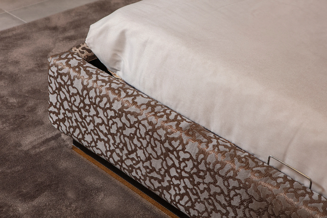 Элитная дизайнерская спальня Алмаз NERO Элитная дизайнерская спальня Алмаз NERO