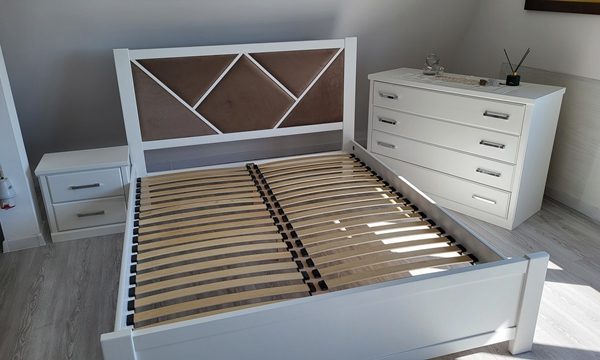 Белая деревянная кровать Виола