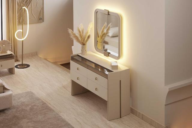 Кремовая турецкая спальня Хелен, Идол