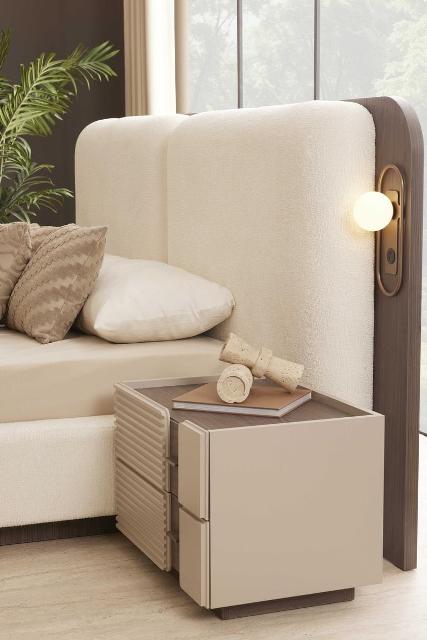 Современный мебельный гарнитур в спальню Лион, Идол