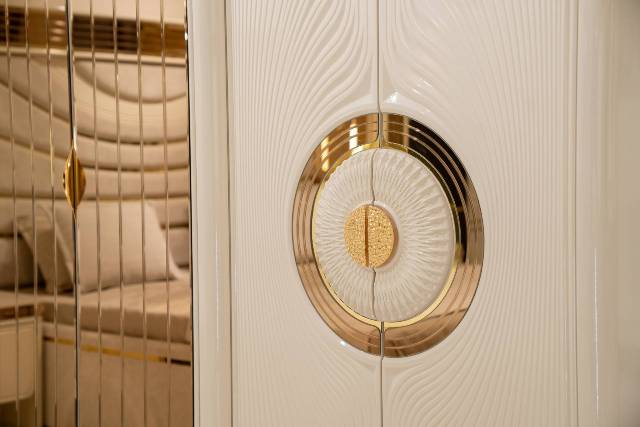 Белая спальня с золотом в стиле АРТ-Деко Верона, DASELL