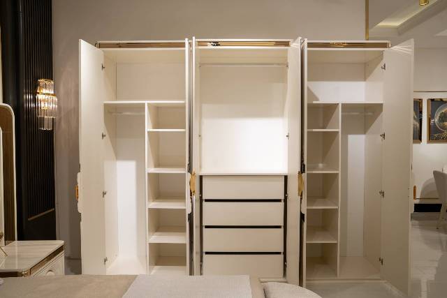 Белая спальня с золотом в стиле АРТ-Деко Верона, DASELL