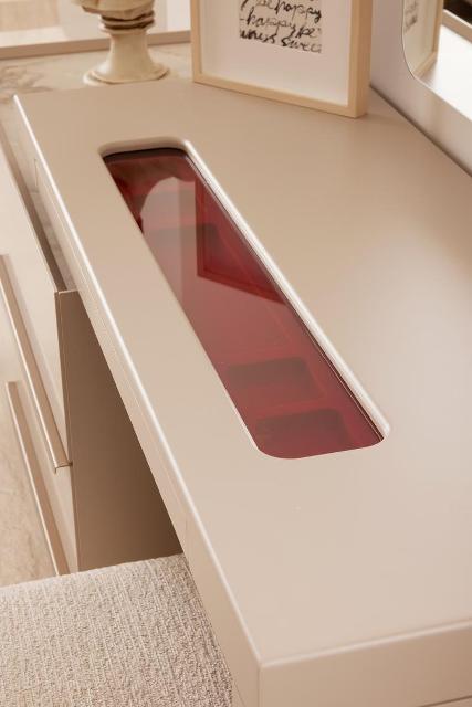 Бежевая современная мебель для спальни Виктория, Идол