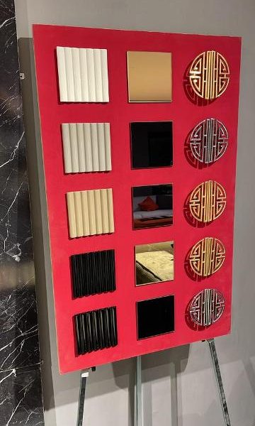 Белый туалетный столик с золотом Гуччи Грин