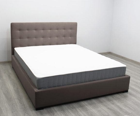 Мягкая велюровая двухспальная кровать Скай, ШГ