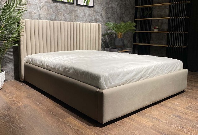 Бежевая элегантная кровать 1800 Лион  L 033-М, Р