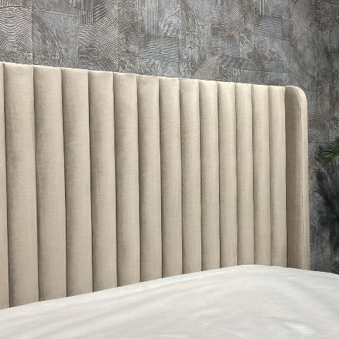 Бежевая элегантная кровать 1800 Лион L 033-М, Р Бежевая элегантная кровать 1800 Лион L 033-М, Р