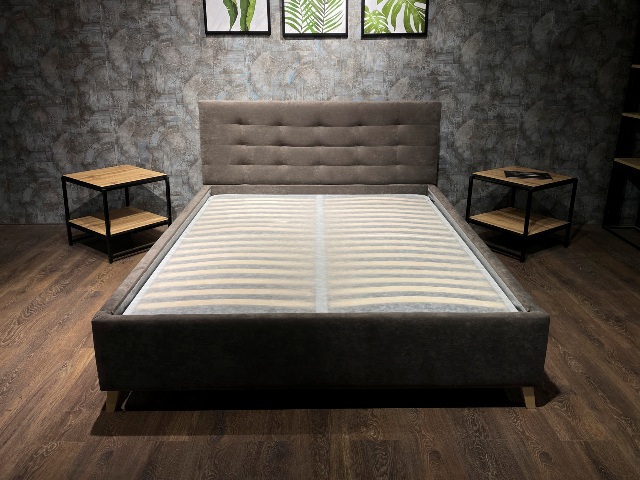 Мягкая двухспальная кроваль Лея L004, Р