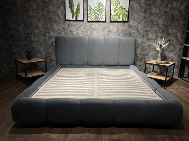 Серая мягкая кровать Мадрид L 026, Р Серая мягкая кровать Мадрид L 026, Р