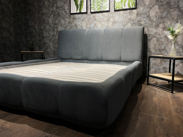 Серая мягкая кровать Мадрид L 026, Р Серая мягкая кровать Мадрид L 026, Р