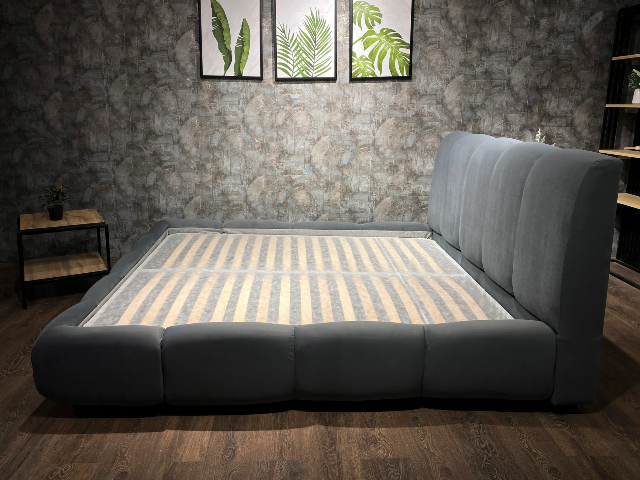 Серая мягкая кровать Мадрид L 026, Р Серая мягкая кровать Мадрид L 026, Р