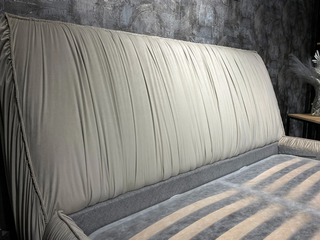 Драпированная мягкая кровать Лайн  L 050, Р