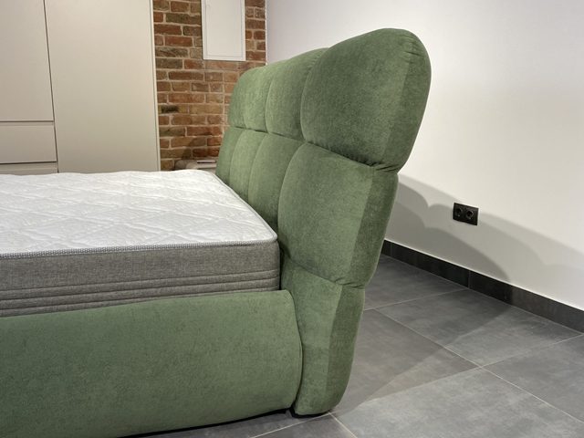 Мягкая зеленая кровать Лаура  L 061, Р