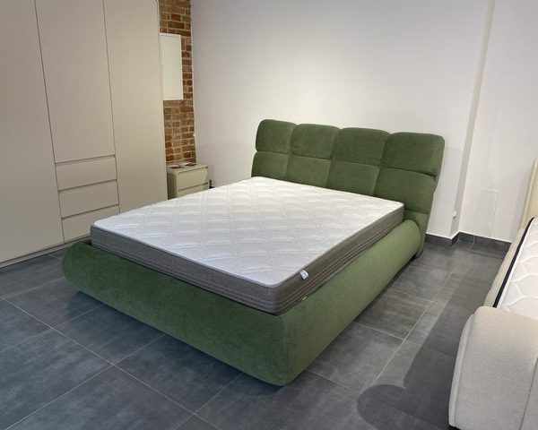 Мягкая зеленая кровать Лаура  L 061, Р