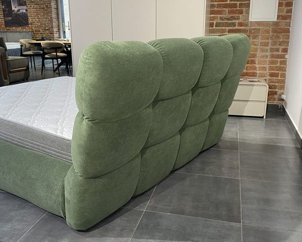 Мягкая зеленая кровать Лаура  L 061, Р