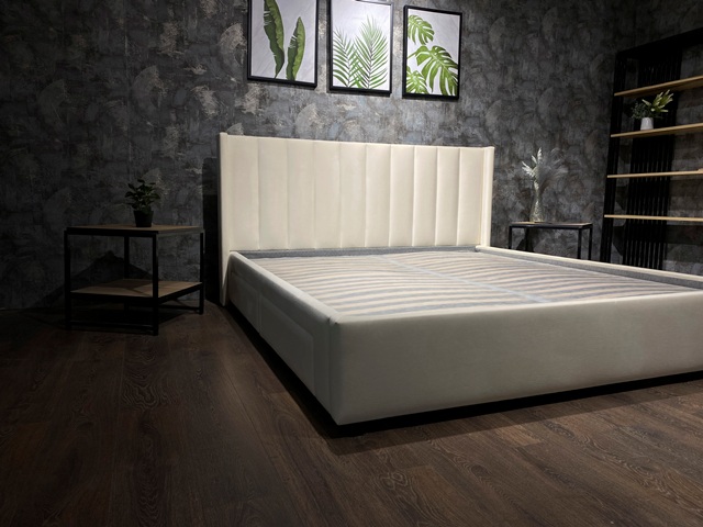 Красивая белая мягкая кровать Снежка L011, Р Красивая белая мягкая кровать Снежка L011, Р