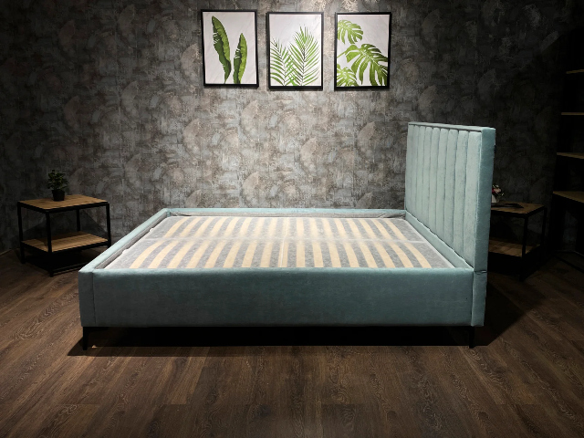 Мягкая изумрудная кровать Полоса L 012 Мягкая изумрудная кровать Полоса L 012