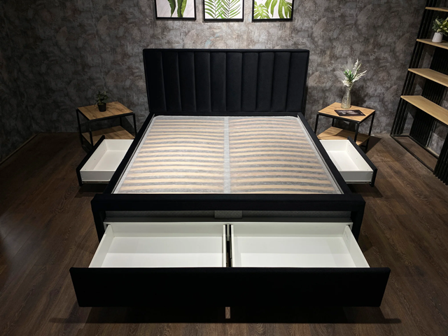 Черная велюровая кровать с ящиками Кинг Д 012, Р