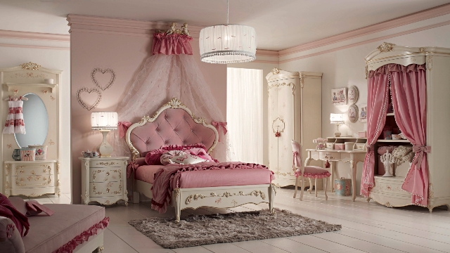 Классическая итальянская мебель в детскую Венера Ghezzani Классическая итальянская мебель в детскую Венера Ghezzani