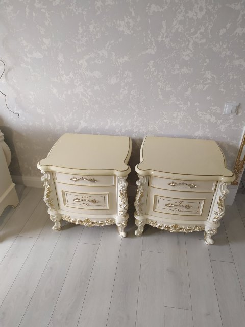 Красивая светлая мебель для спальни Версаль