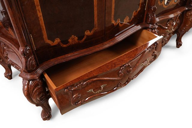 Большой пятидверный шкаф в стиле барокко Император Большой пятидверный шкаф в стиле барокко Император